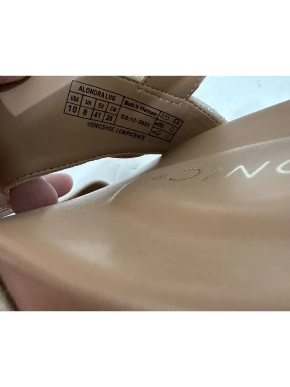 Vionic Alondra Lug Arch Support Platform Light Gold Cream Sparkle Sandals Sz 10